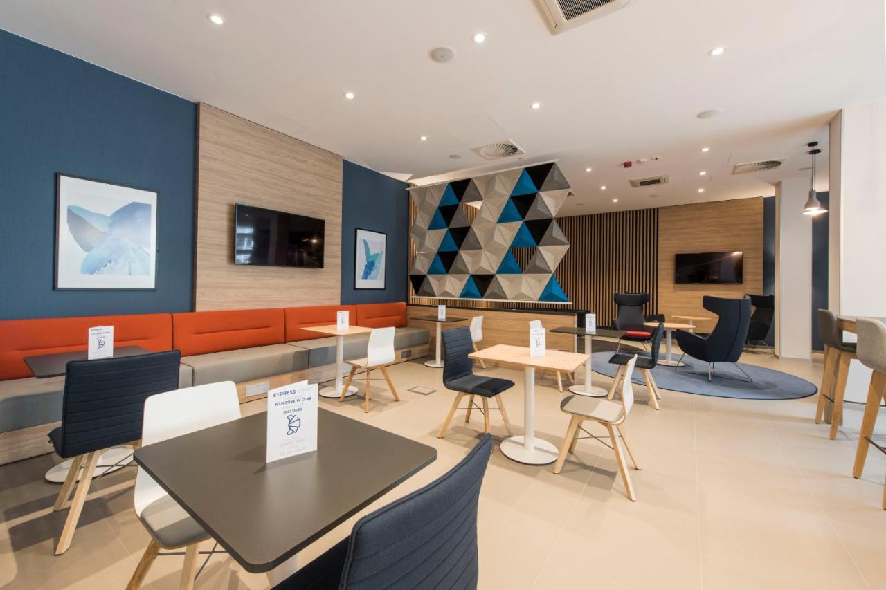 Holiday Inn Express Warsaw - Mokotow By Ihg Eksteriør billede