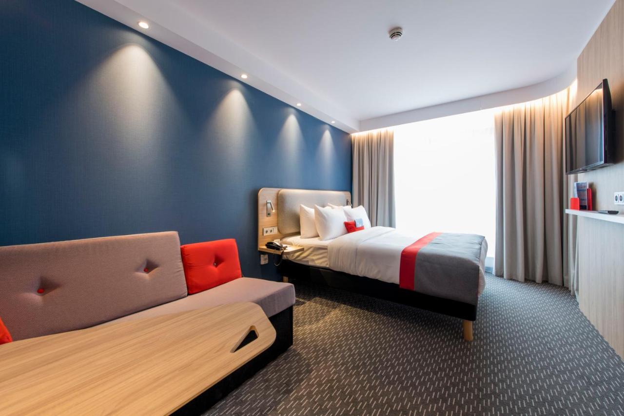 Holiday Inn Express Warsaw - Mokotow By Ihg Eksteriør billede