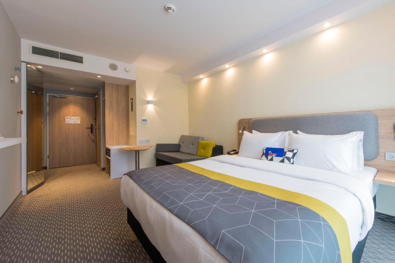 Holiday Inn Express Warsaw - Mokotow By Ihg Eksteriør billede