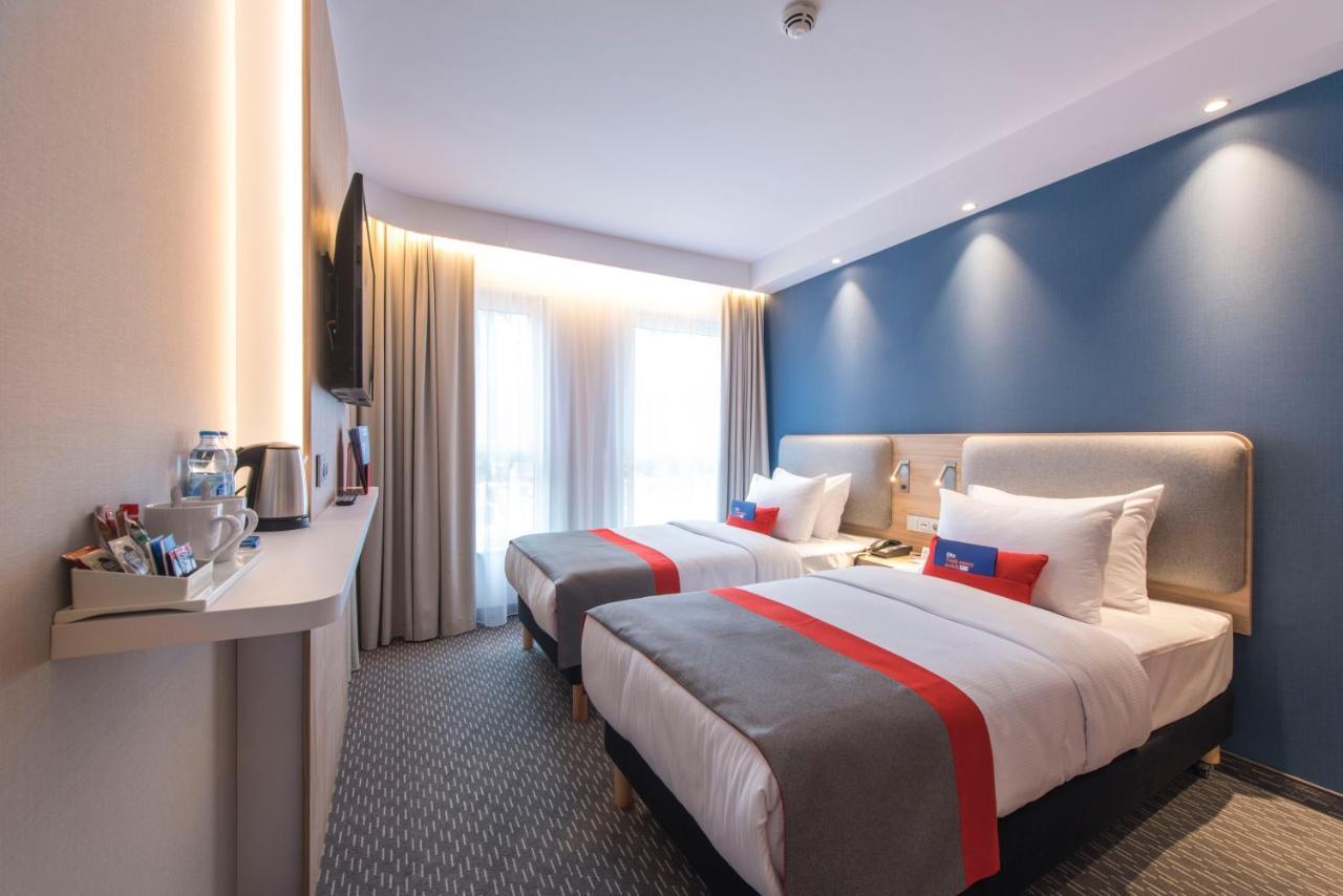 Holiday Inn Express Warsaw - Mokotow By Ihg Eksteriør billede