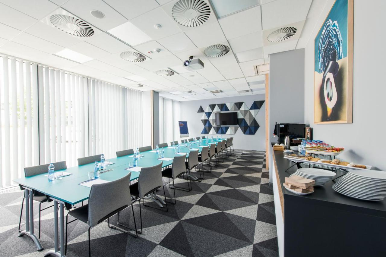 Holiday Inn Express Warsaw - Mokotow By Ihg Eksteriør billede