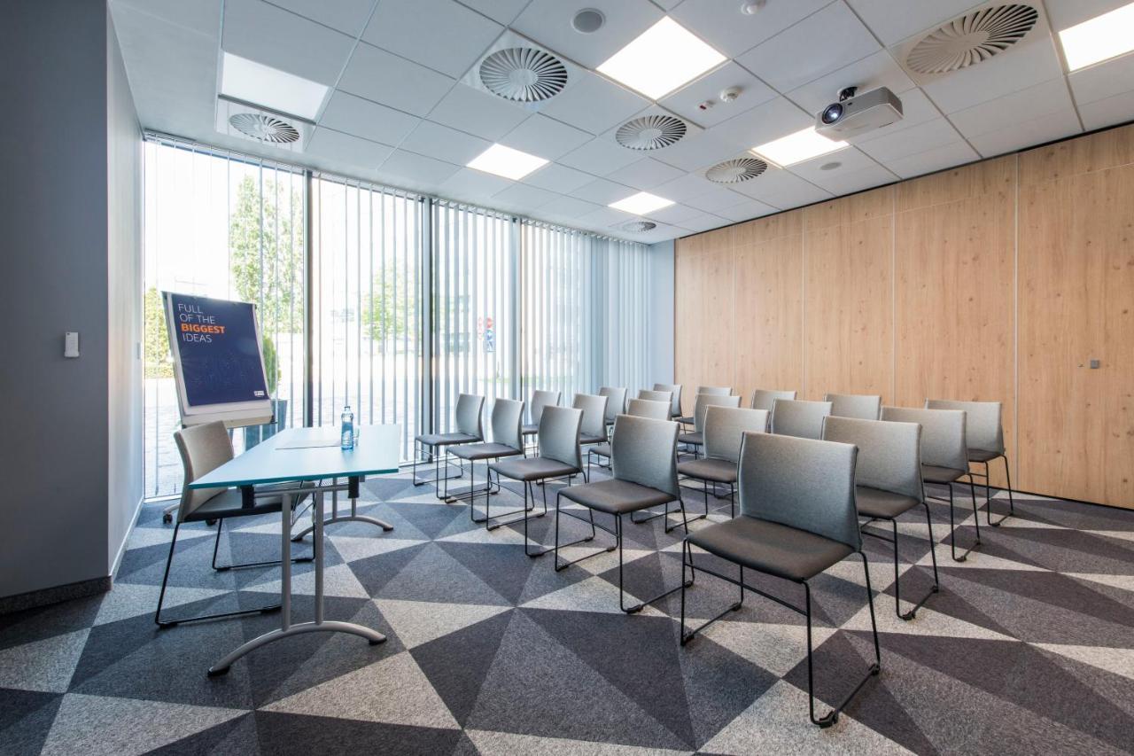 Holiday Inn Express Warsaw - Mokotow By Ihg Eksteriør billede