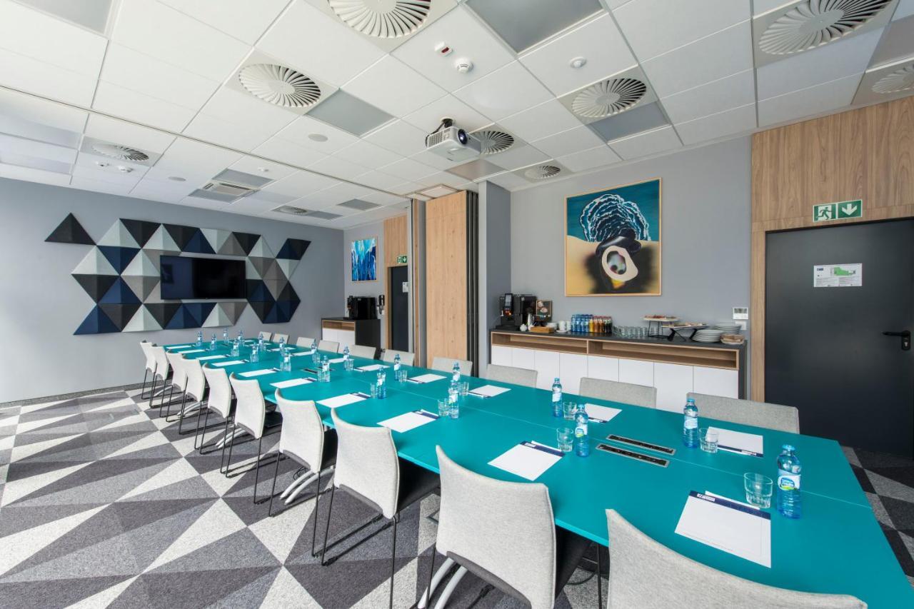 Holiday Inn Express Warsaw - Mokotow By Ihg Eksteriør billede
