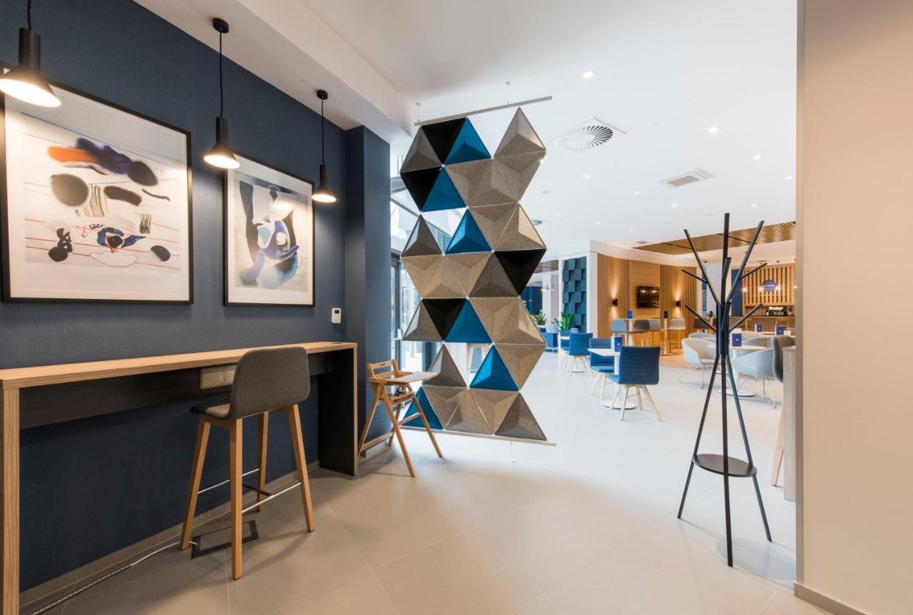 Holiday Inn Express Warsaw - Mokotow By Ihg Eksteriør billede