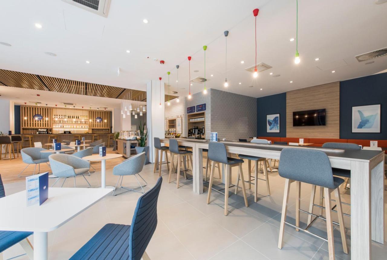 Holiday Inn Express Warsaw - Mokotow By Ihg Eksteriør billede