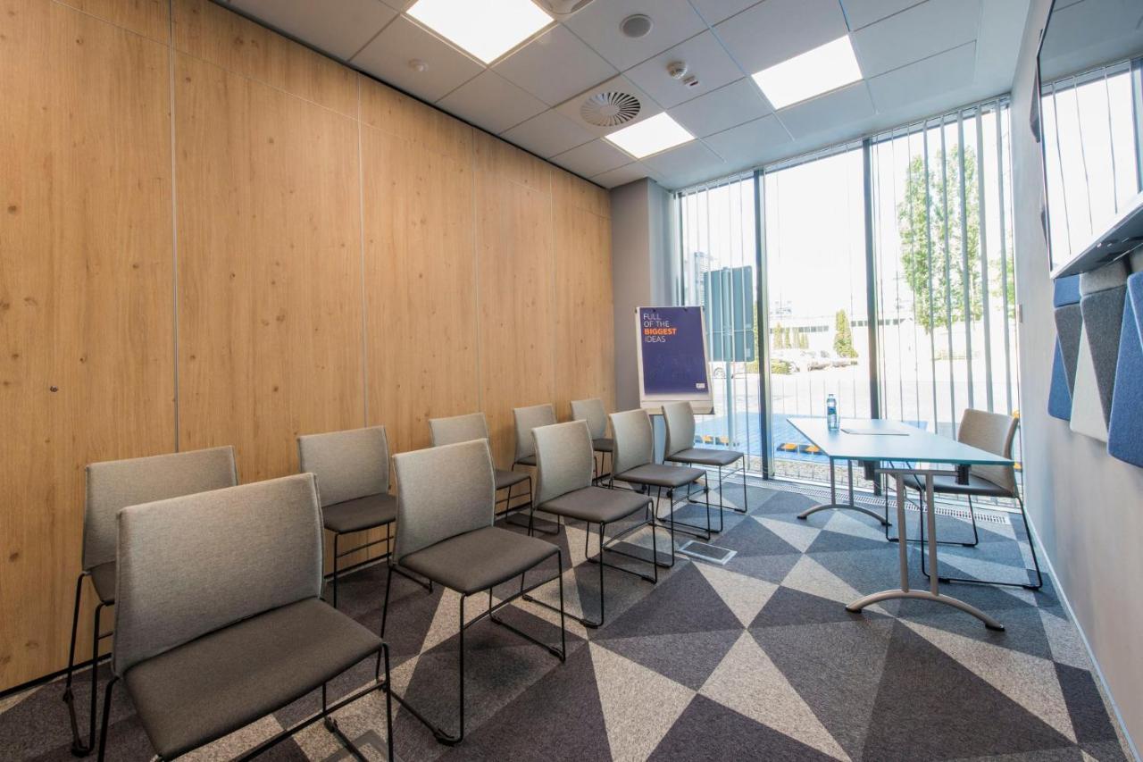 Holiday Inn Express Warsaw - Mokotow By Ihg Eksteriør billede