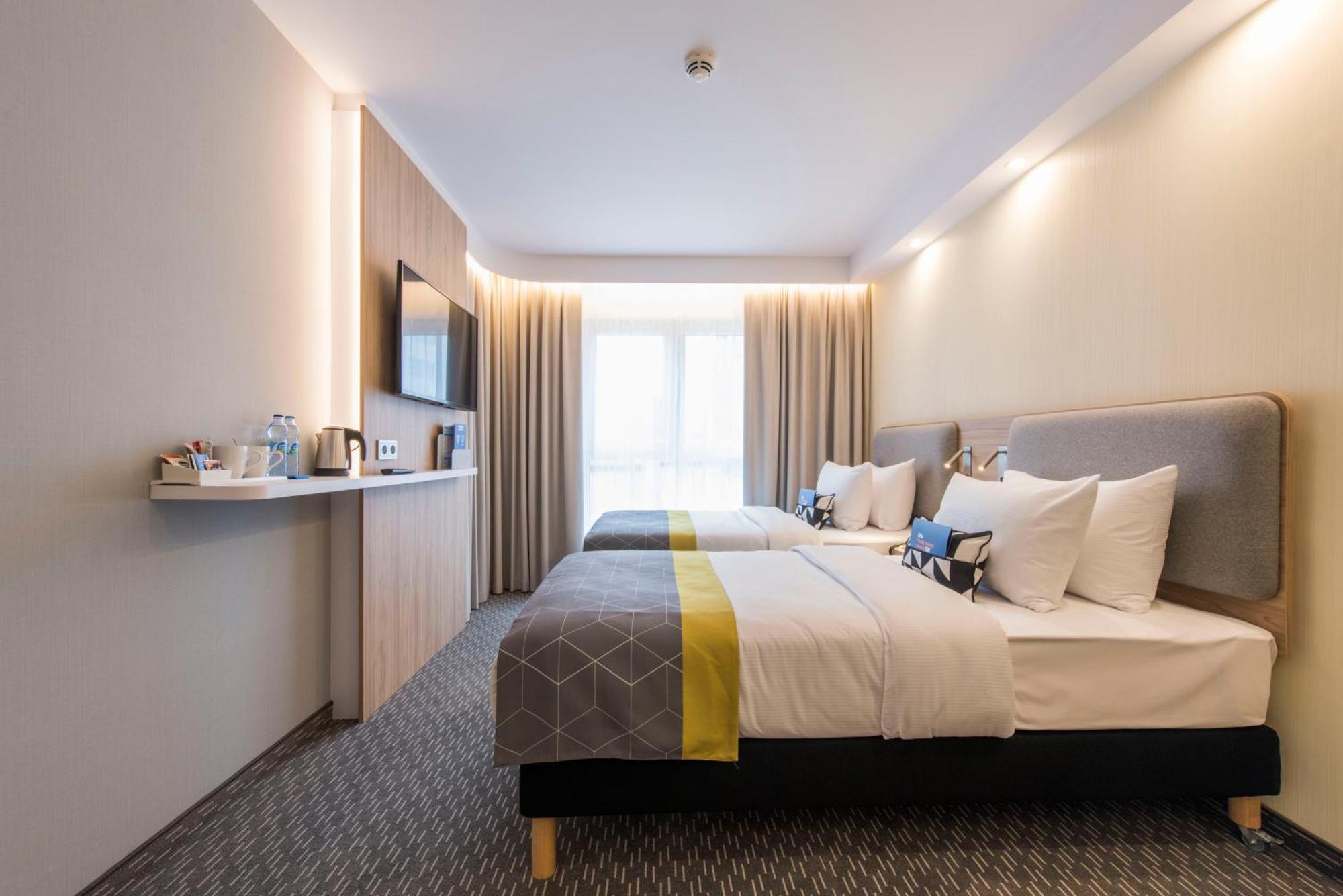 Holiday Inn Express Warsaw - Mokotow By Ihg Eksteriør billede